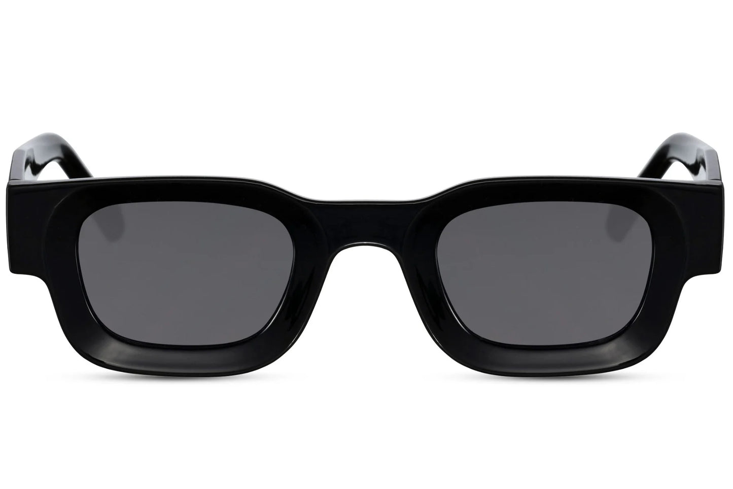 <img src="product-image.jpg" alt="Zonnebril met zwarte glazen - stijlvolle en moderne bril voor een unieke en gedurfde look. NYDO EYEWEAR">